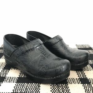 DANSKO - Black Tooled Professional Clog - LIKE NEW